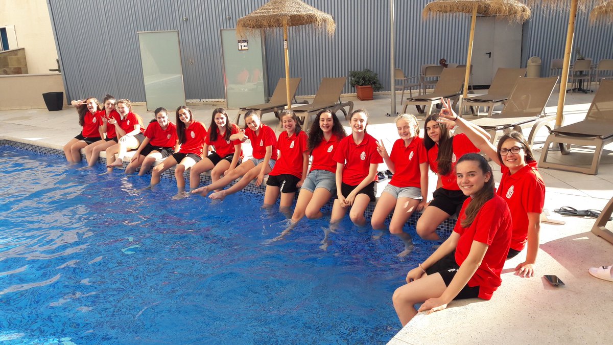 cbalmeria's tweet photo. 🏀🏀🏆 Gran semana de #CADEBA2019 para nuestro Equipo Infantil Fem Verde. Han competido a gran nivel, crecido como Equipo y madurado dentro y fuera pista. Experiencias y aprendizajes nuevos en la mochila para seguir creciendo como jugadoras. 🏀🏀🏆
!!!FELICIDADES CHICAS!!! https://t.co/6QUVa6xHLY