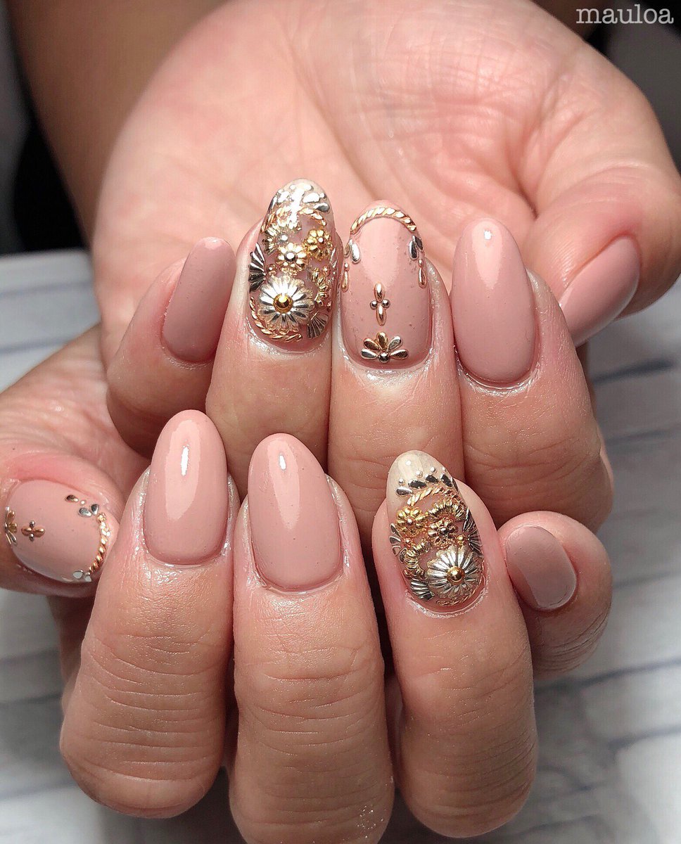 Mauloa このサンプル人気 お花ビジュー埋め尽くし ありがとうございました ネイル ネイルデザイン 春ネイル 春ネイル19 サンプルチップ お花ビジューネイル Mananails 手書きアート Nail マットネイル ブラウンネイル 天然石ネイル