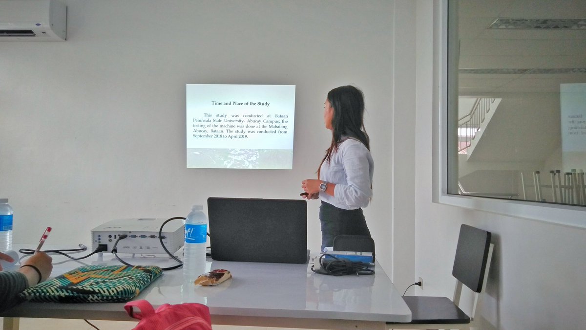MarieRicasio's tweet photo. #finaldefensedone😇
#HOPINGTOWEARTHEBESTOOTD🎓 https://t.co/eb1ydWyaBz