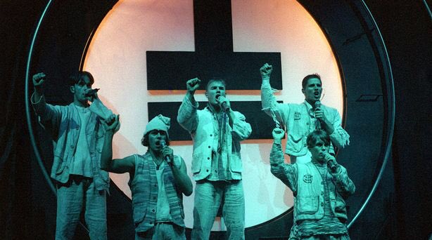 Den_Manning's tweet photo. I think thatβs what we call a glow-up @GaryBarlow @OfficialMarkO @HowardDonald @takethat #tt30 β¨ https://t.co/wwdn2sNEFZ