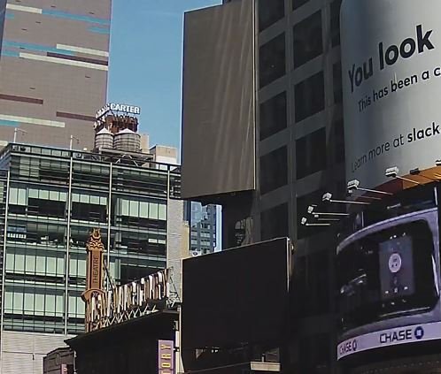 BigSignMessage's tweet photo. So after the fire yesterday on another sign on the Thomson building in #TimesSquare power was killed to our signs too. It is being worked on right now and we hope to have #iDisplay running for you again very soon for Crossroads and Waterfall! #SundayFunday #NoPower #LookingSad https://t.co/ZO4Iw9Bziq