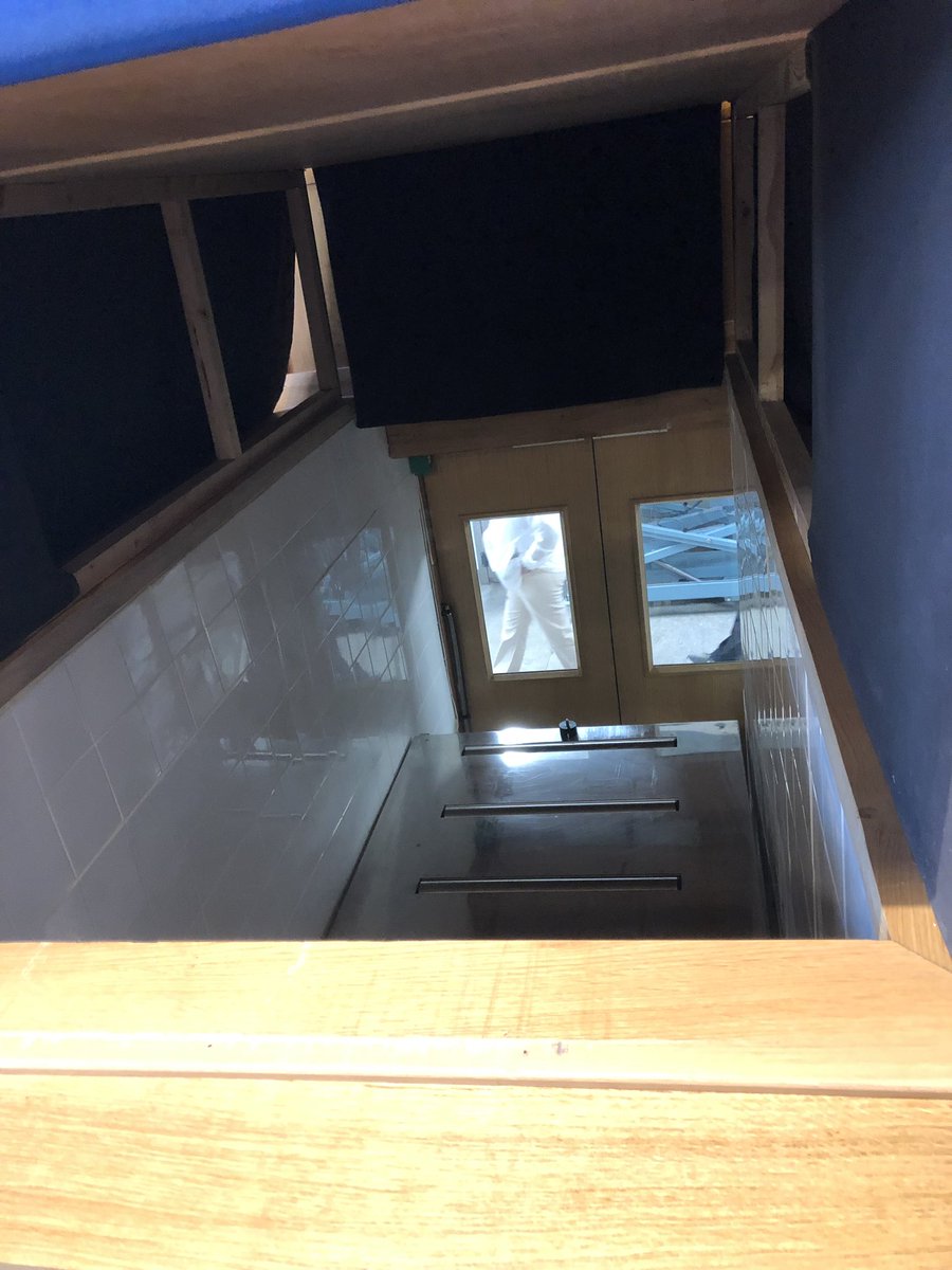 helen_of_horror's tweet photo. Just had a guided tour of our local crematorium. Absolutely fascinating stuff. Had read about it before (@TheGoodDeath has some marvellous ones!) but seeing all the machinery and having it explained was really interesting #GoodDeathWeek https://t.co/9adEgU9vd4