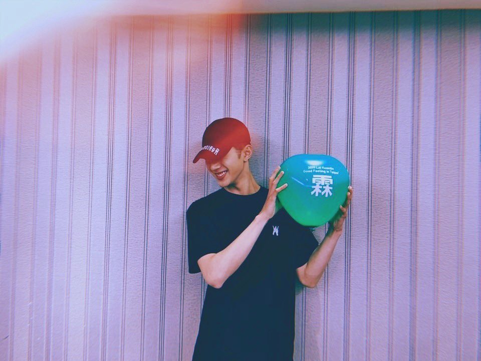 LAI KUANLIN·라이관린 tweet media