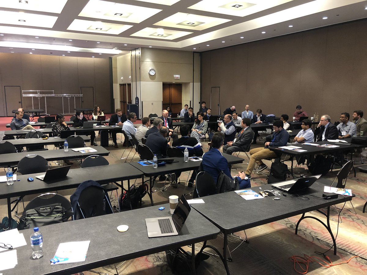 BjoernEskofier's tweet photo. Our @BhiEmbs workshop with @PaoloBonatoPhD is just kicking off with a great discussion on “Adoption of #mHealth Technologies in #Clinical #Trials” @FAU_Germany @FAU_MaD_Lab https://t.co/MSw2Rqh199