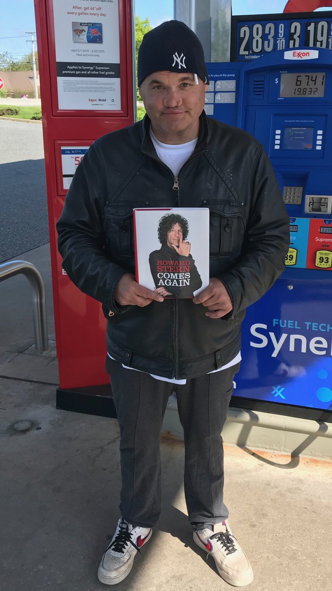 artiequitter's tweet photo. Artie reached out and asked us to post this for him: Pumping gas and reading Howard Sterns new book, which is great by the way. I read in 2004 Trump interview with me there. I’m reading about the POTUS when a guy yells at me “ yo fill it with regular” lol, my crazy life! https://t.co/X5uMG74ONs
