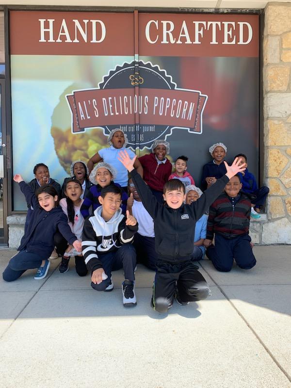 AlsPopcorn's tweet image. We love it when young people come to Al's...especially when they are as fun as this group from Avalon Elementary from here in Columbus, OH.  Looking for something to do this summer?  Come take a tour of Al's!