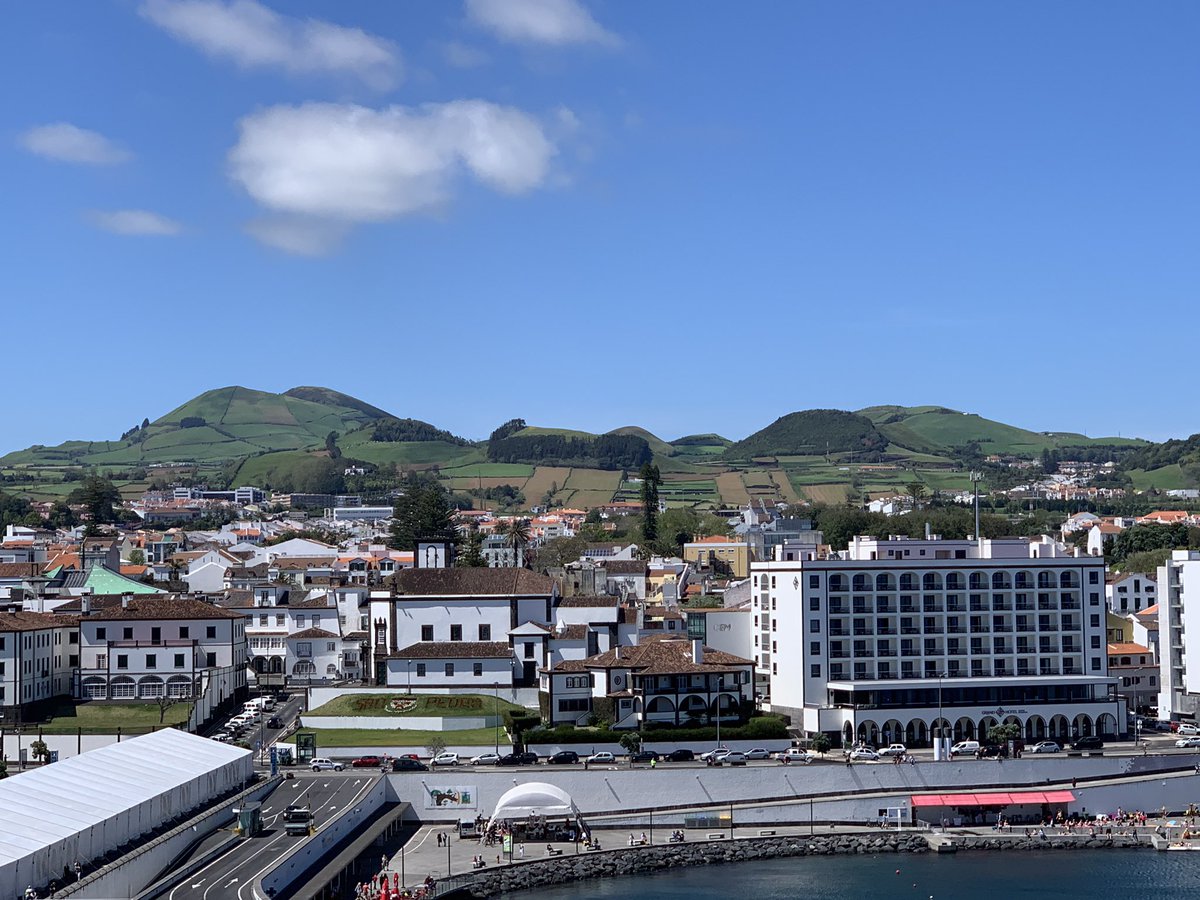 DanWahlin's tweet image. Definitely need to come back and visit the Azores islands. Beautiful area! Didn't have any humidity either which was a bonus. 😀 #needmoredays