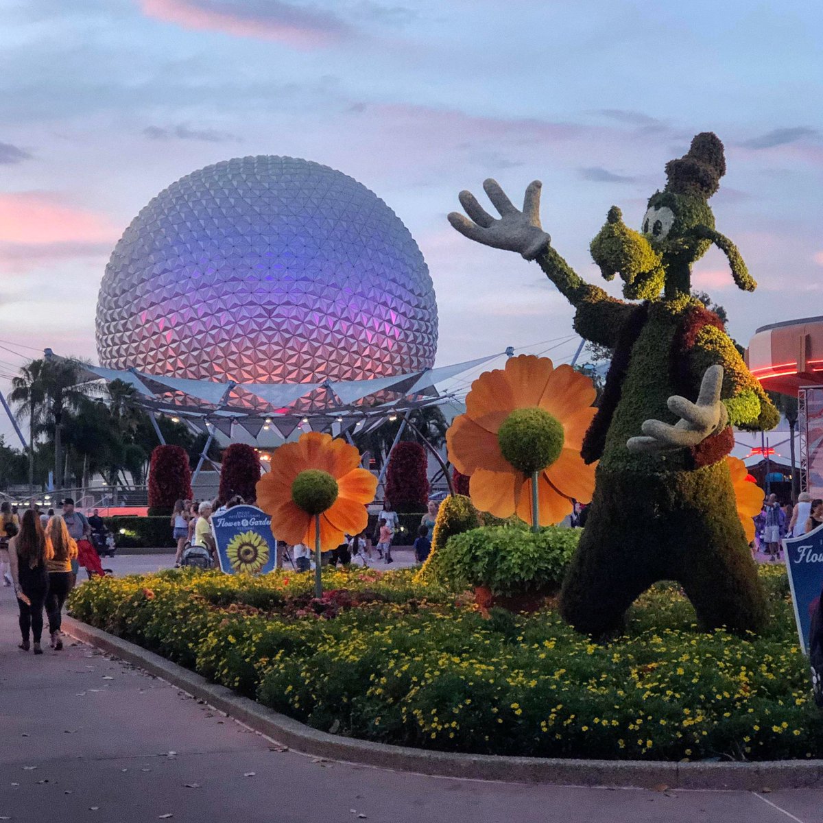 SSEeveryday's tweet photo. #spaceshipearthsunday https://t.co/ZHS1HW2Zbd