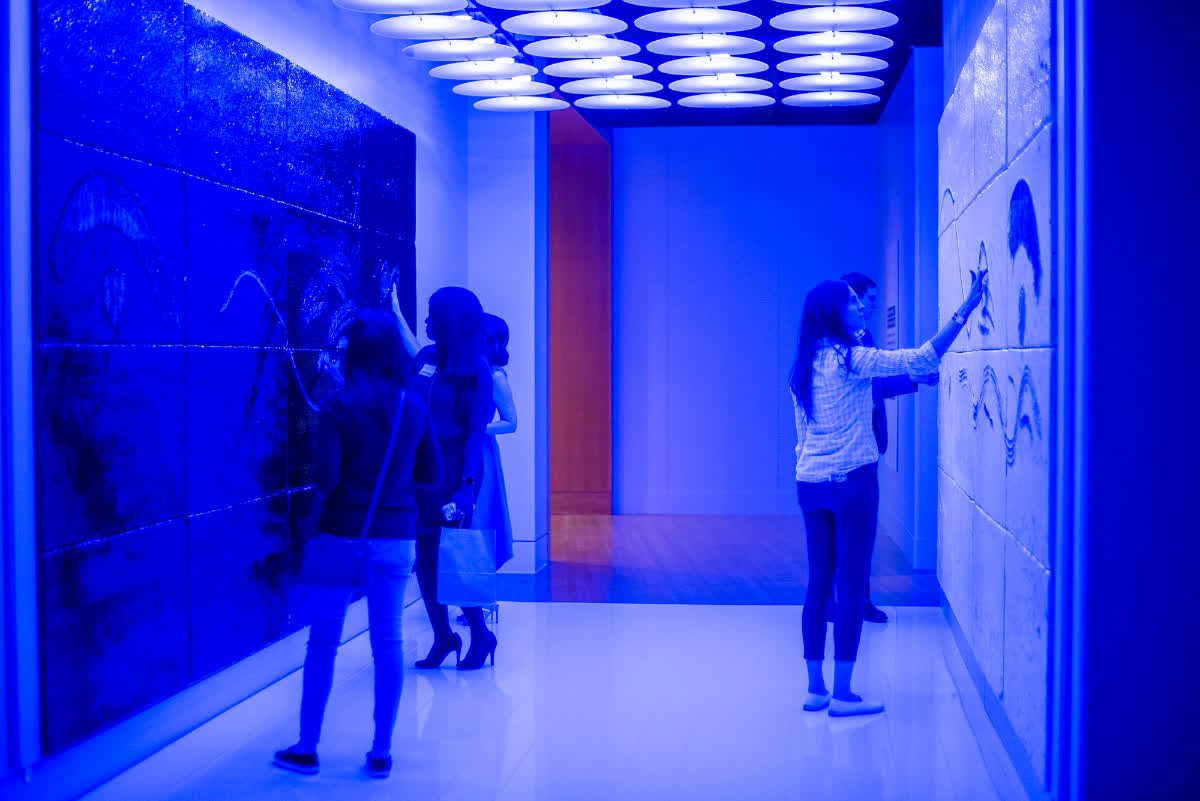 IndianaMuseum's tweet photo. Bold colors. Incredible styles. Unforgettable stories. Find out how color and clothing choices help to define us in our newest experience, #ColorOfStyle β now open at the #IndianaStateMuseum. Plan your visit: https://t.co/6Yh3GhHyl8 https://t.co/ZGZ39y2YMT