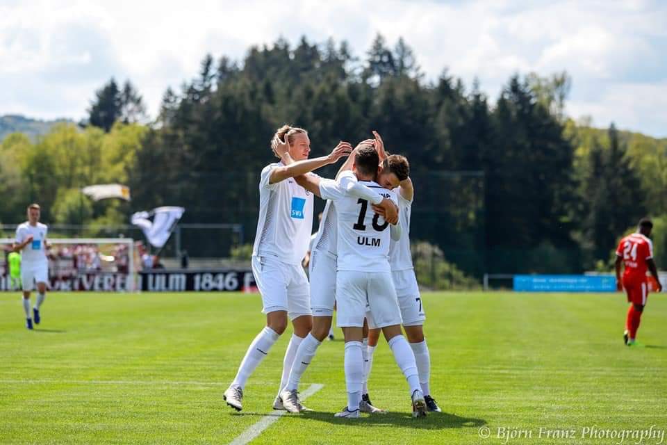 RLSWInfo's tweet photo. +++Bildergalerie+++
@TSVSTEINBACH-@ssvulm1846fb 5:4
⚽️ Torschützen:
0:1 #Sapina 5‘
0:2 #Higl 10‘
1:2 #Reith 34‘
1:3 Higl 37‘
2:3 #Göttel 45‘
2:4 Sapina 61‘
3:4 #Marquet 73‘
4:4 Göttel 75‘
5:4 #Herzig 82‘
🏟 SIBRE-Sportzentrum Haarwasen Haiger
📸 Björn Franz Photography https://t.co/DOby4qbDTQ