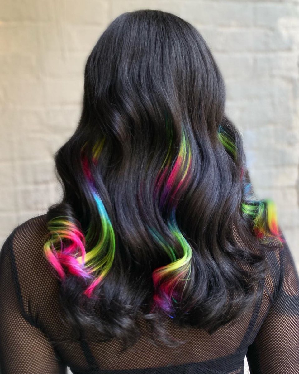 manicpanicnyc's tweet photo. Incredible work by our Ambassador @FUCKZOE π©π She used our 20β #GlamLocks Tape In Human Hair Extensions to give her client a pop of color π Visit our Instagram to read her step-by-step on how she achieved this hairstyle π‘
https://t.co/SShX6YQAfs β¬
οΈ https://t.co/3aBNeD8H21