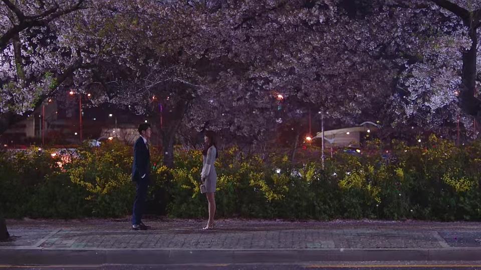 diZisSARA's tweet photo. I'm loving it so far! Both of em are adorbs!!! ๐ And i have a feeling DoMinIk actually knows that Veronica Park = JungGalHee..and their literal title was actually #ILovedYouFromTheBeginning excited for the next ep! ๐ #TheSecretLifeofMySecretary https://t.co/fH7b9VmvJT