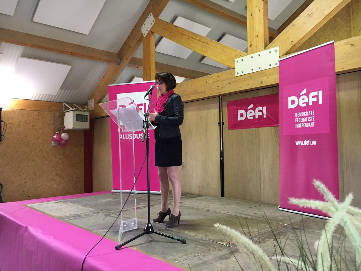 DupireAlexandra's tweet photo. 🗣Rencontre citoyenne ce matin à Frasnes-Lez-Anvaing

😊Toujours un plaisir de discuter avec les citoyens de notre programme #ClairementPlusJuste!  

💪🏻Une bonne dose de motivation pour la dernière ligne droite qui nous attend! https://t.co/XUbUMwUkQD