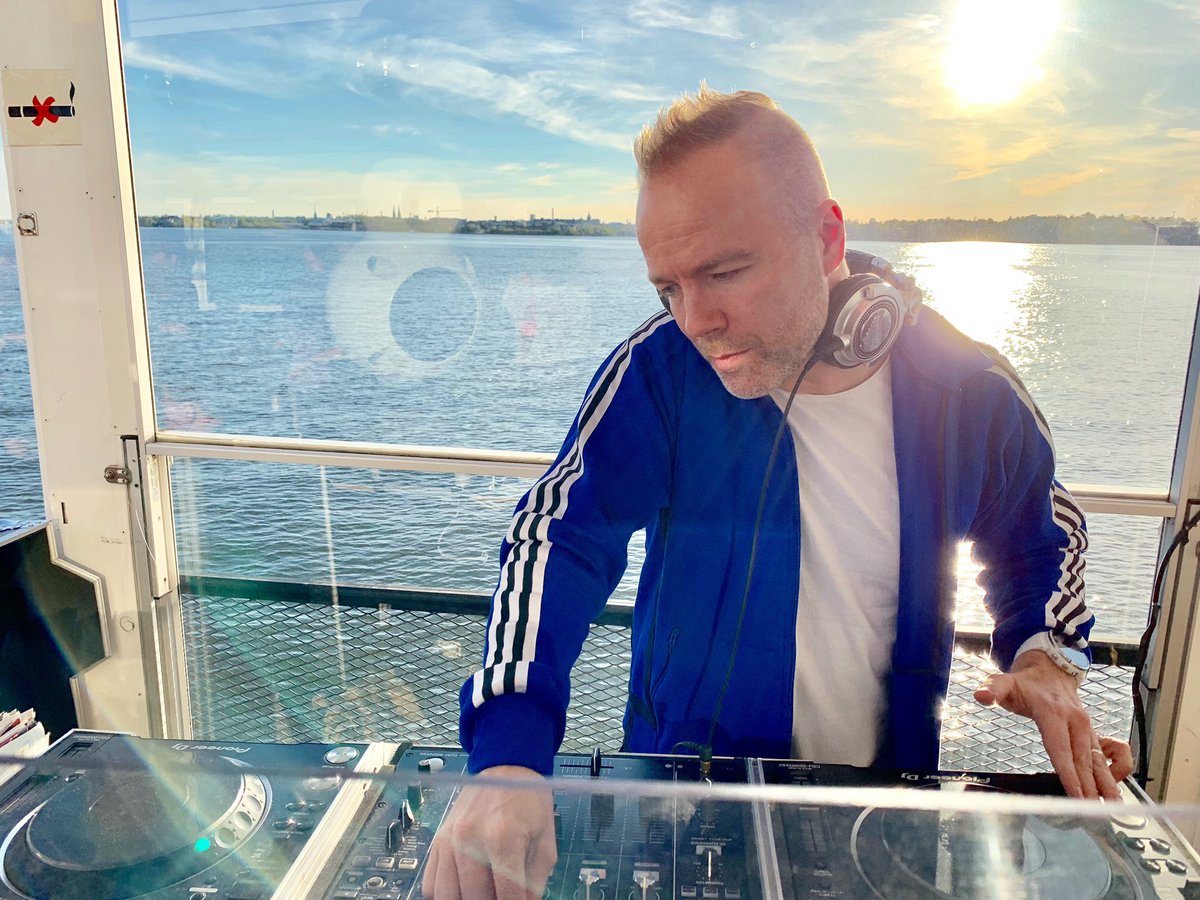 HitMix:n bileristeily eiliseltä. Aurinko paistoi, juoma oli kylmää ja hyvä meno. Kiitos kaikille matkustajille! #hitmix #hitmixsuomi #hitmixbileristeily #sunlines #msemma