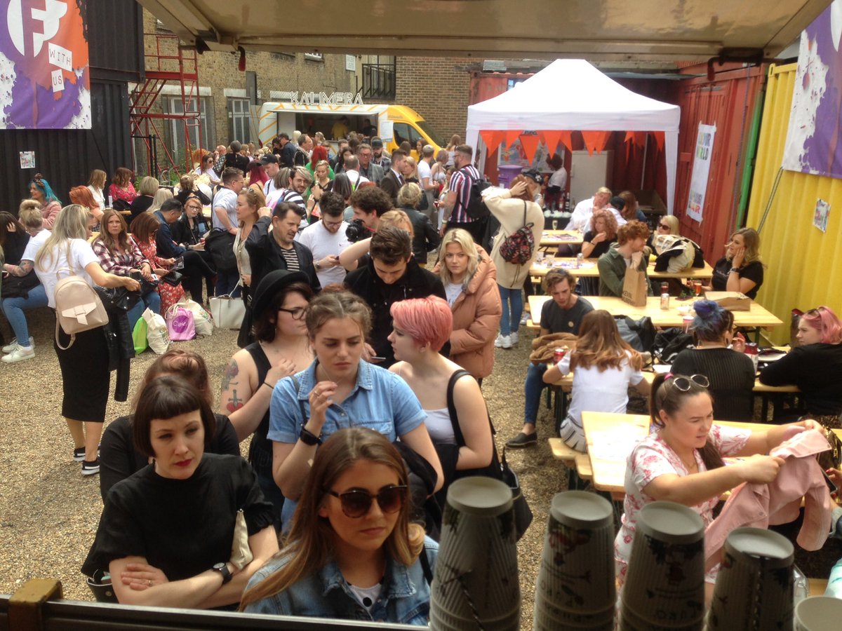 An excellently colourful day once again with some amazing styles from you guys <a href="/colourworlduk/">Colour World UK</a>. See you all tomorrow for coffee and grilled cheese toasties