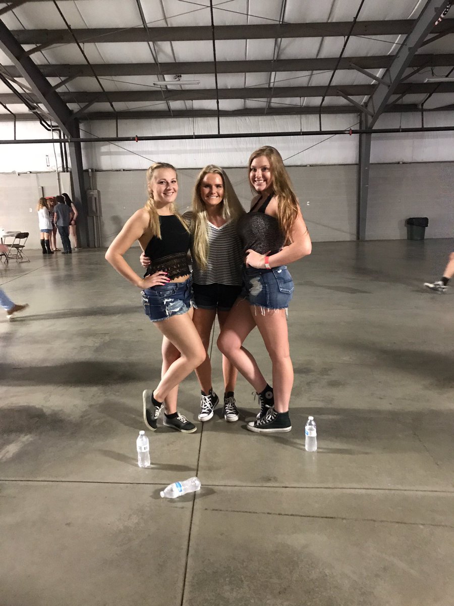 _olivia_huff's tweet photo. You know it’s @BarnProm when you can���t hear the next day🤪 @Jadenhorvath181 https://t.co/LTzL53fGRU