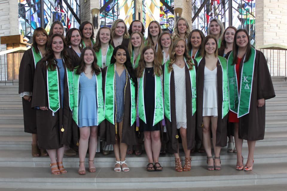 ValpoFSL's tweet image. Today is @ValpoU GRADUATION DAY and we are so proud of all of our fraternity and sorority graduates!! #ValpoGrad