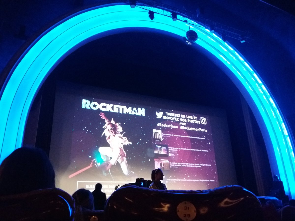 how_you_shine's tweet photo. #Rocketman premiere tonight at @LeGrandRex 🎶 #Chanson2 #rocketmanparis My sister is still waiting for @TaronEgerton... https://t.co/6OGaf8NFvE