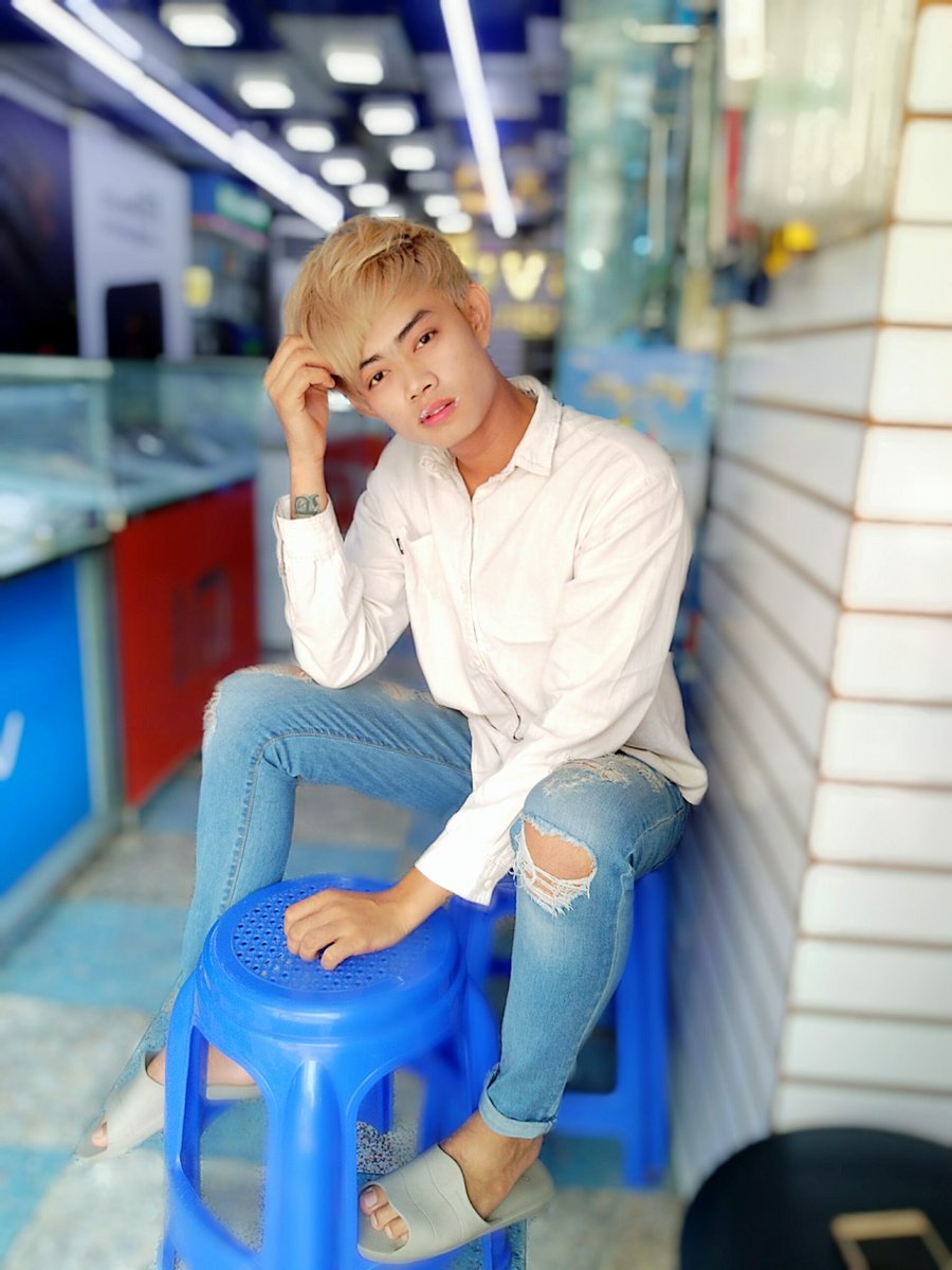 HtanShine's tweet photo. မင္​းတို႔၇ဲ့ကိုကို https://t.co/due6Wr18io