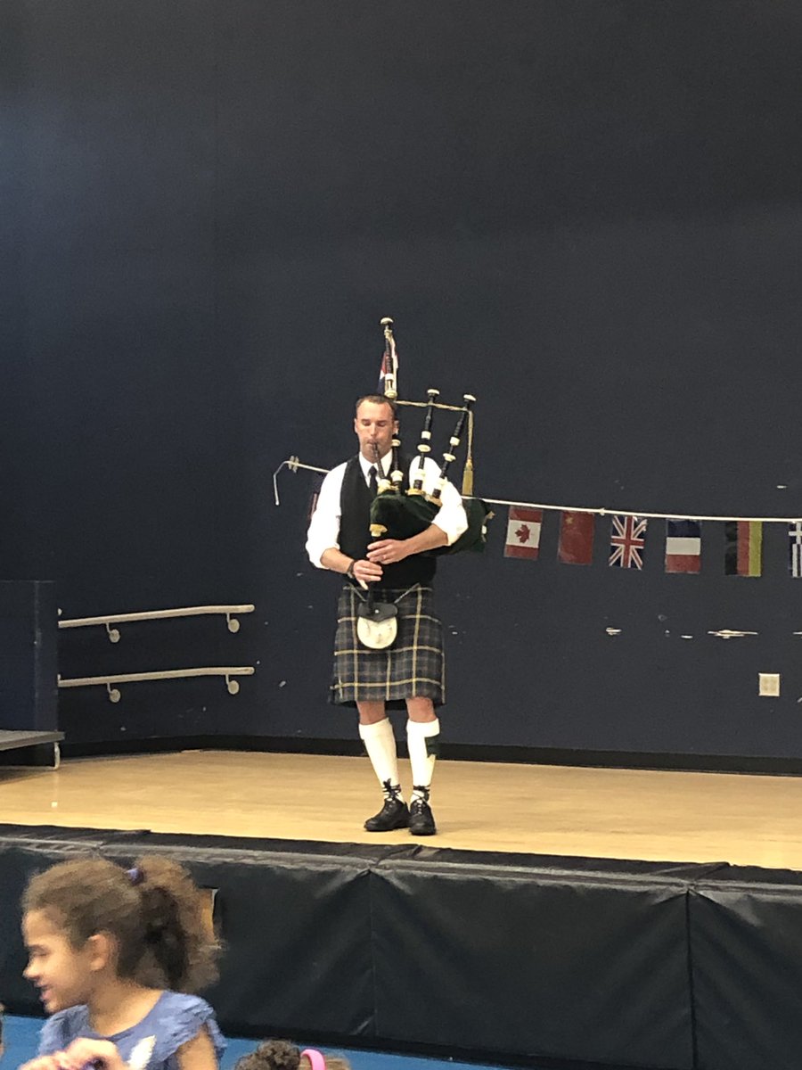 Malcolm White School tweet media