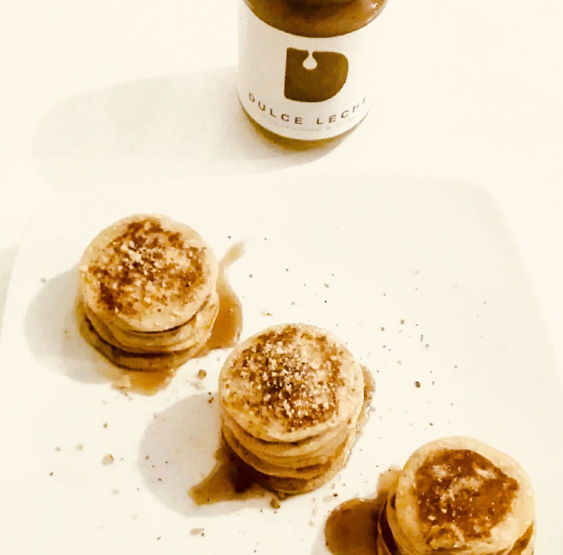 DulceLecheUSA's tweet photo. Let’s Dulce pancakes 🔥 visit our E-Z yummy recipes page on our site #virtualmouthwateringreality #glutenfree #nopalmoil #zerotransfat #notransfat #toast #breakfast #dulce #caramel #chocolate #dessert #desserts #cakes #instadaily #dulcedeleche #dulceleche #pancake #pancakes https://t.co/cz6qxoAhHD
