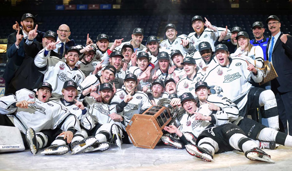 One year ago! Champs ☝️ ⚫🔵 #BLACKnBLUE #ForceHockey