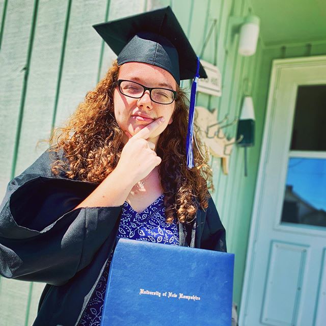 SparklyMalarkey's tweet photo. Aww...my sister-in-law, who I've known since she was 2 years old, graduated from college this weekend! https://t.co/geS9R194hE https://t.co/J8MVS2Q0j2