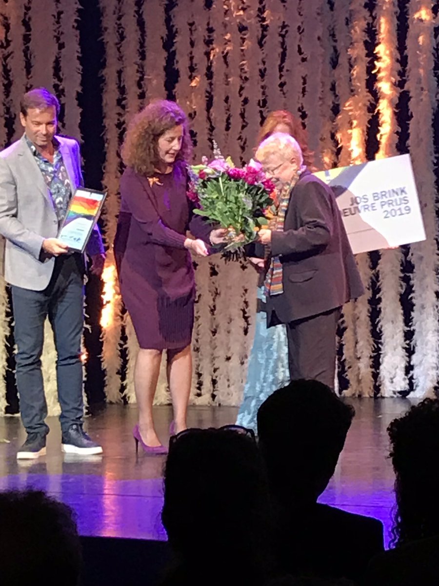 Vera_Bergkamp's tweet image. En zeer verdiend! De #josbrinkprijs voor het oeuvre aan activiste Joke Swiebel 👏🏻!