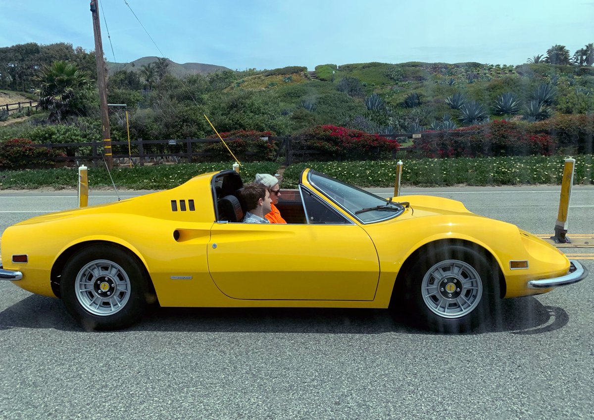 HarryS_Source's tweet image. 📸 • Harry driving his car with a friend in Malibu (May 18)