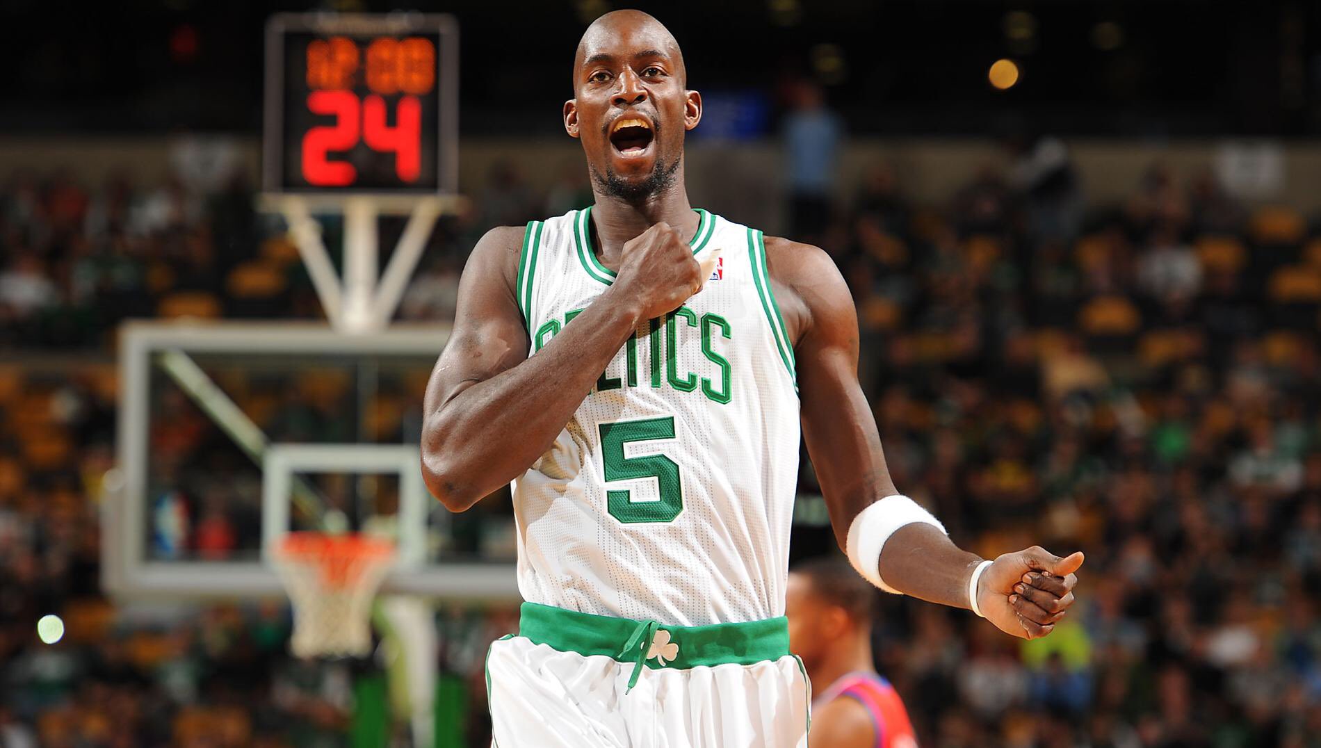 HAPPY BIRTHDAY, Kevin Garnett!
UBUNTU!
CELTICS HOORAH!    