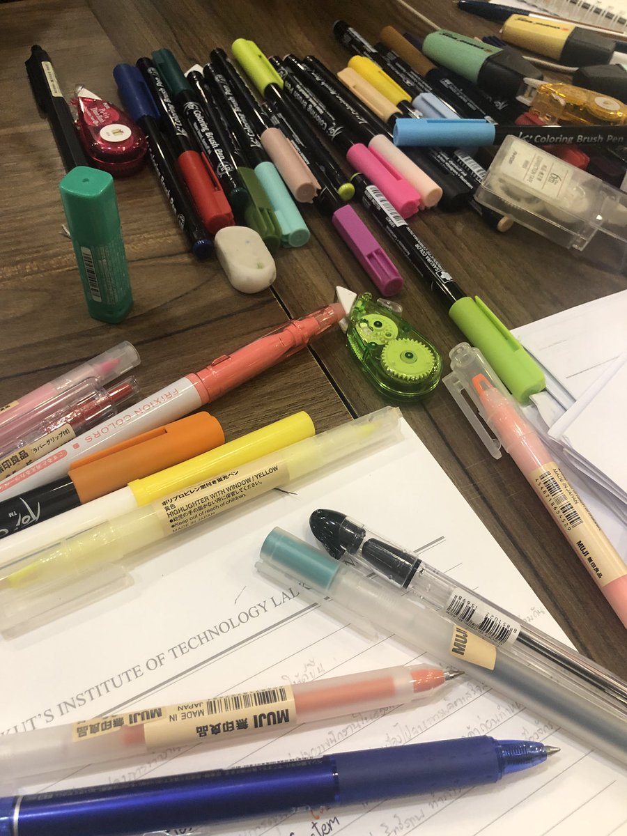 ppinkqx's tweet image. เมื่อกูผู้หญิงอ่านหนังสือ VS เพื่อนผู้ชายอ่านหนังสือ