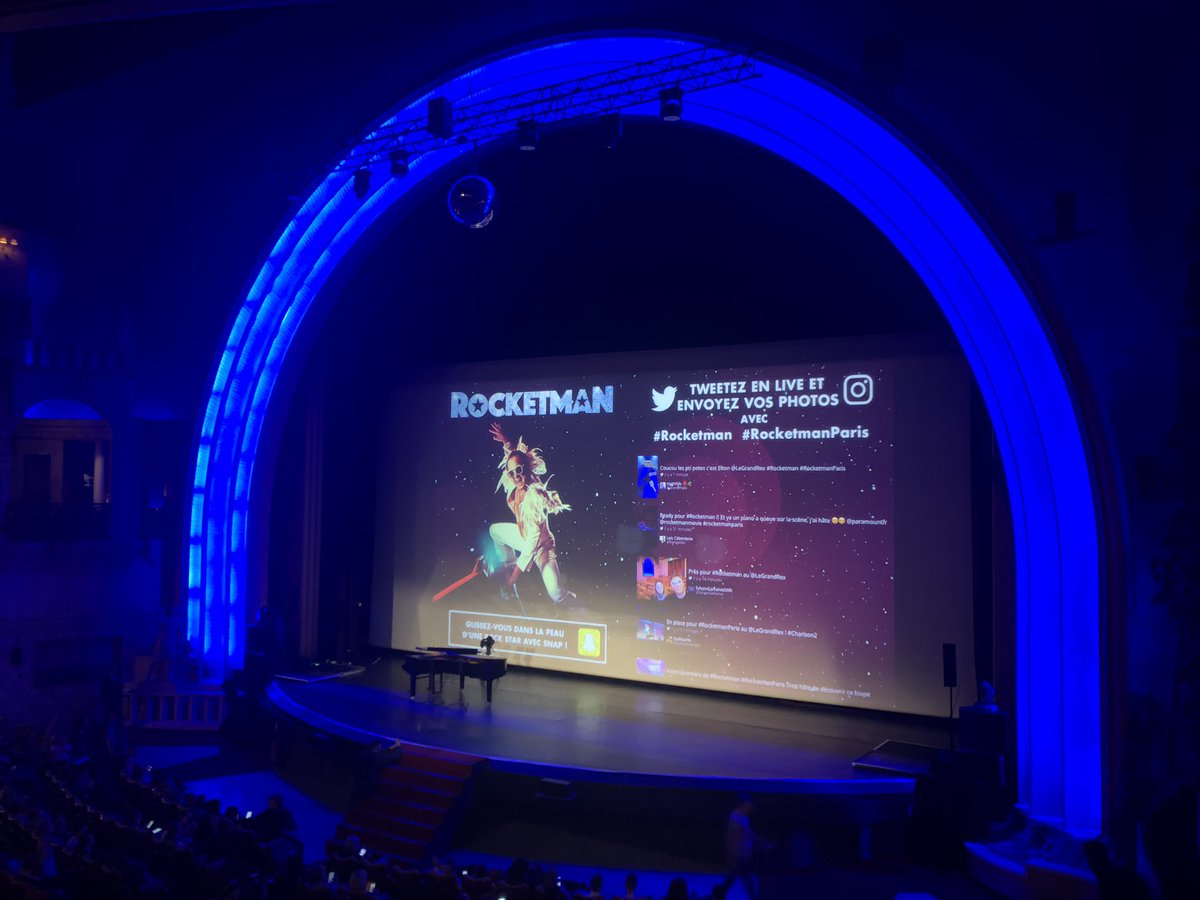 DamienLicata's tweet photo. Le Grand Rex, plus grand cinéma d’Europe, organise ce soir l’avant-première en France de #Rocketman. #RocketmanParis #Chanson2 #Yoursong https://t.co/jwcRHuilO0