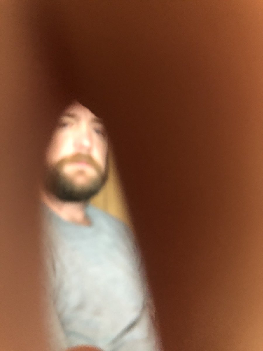 espejophotog's tweet photo. my attempt at #fingerbutt. i failed, but it still made lol #HMonHBO https://t.co/8S1isBOfq3