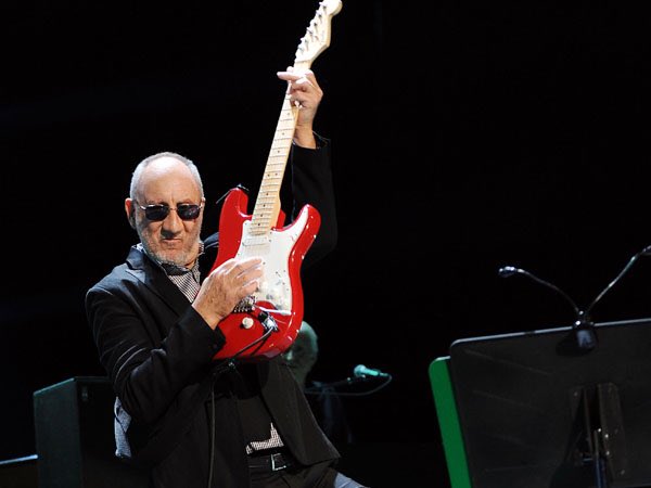 And a very happy birthday to the one & only Pete Townshend!!! 