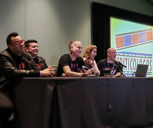 KritikandoBLOG's tweet photo. Los colegas de @criticologos y @movietoilets en en #PRCC2019
#puertoricocomiccon2019
#puertoricocomiccon https://t.co/cC0raAb02r https://t.co/YtBqhw7GTv
