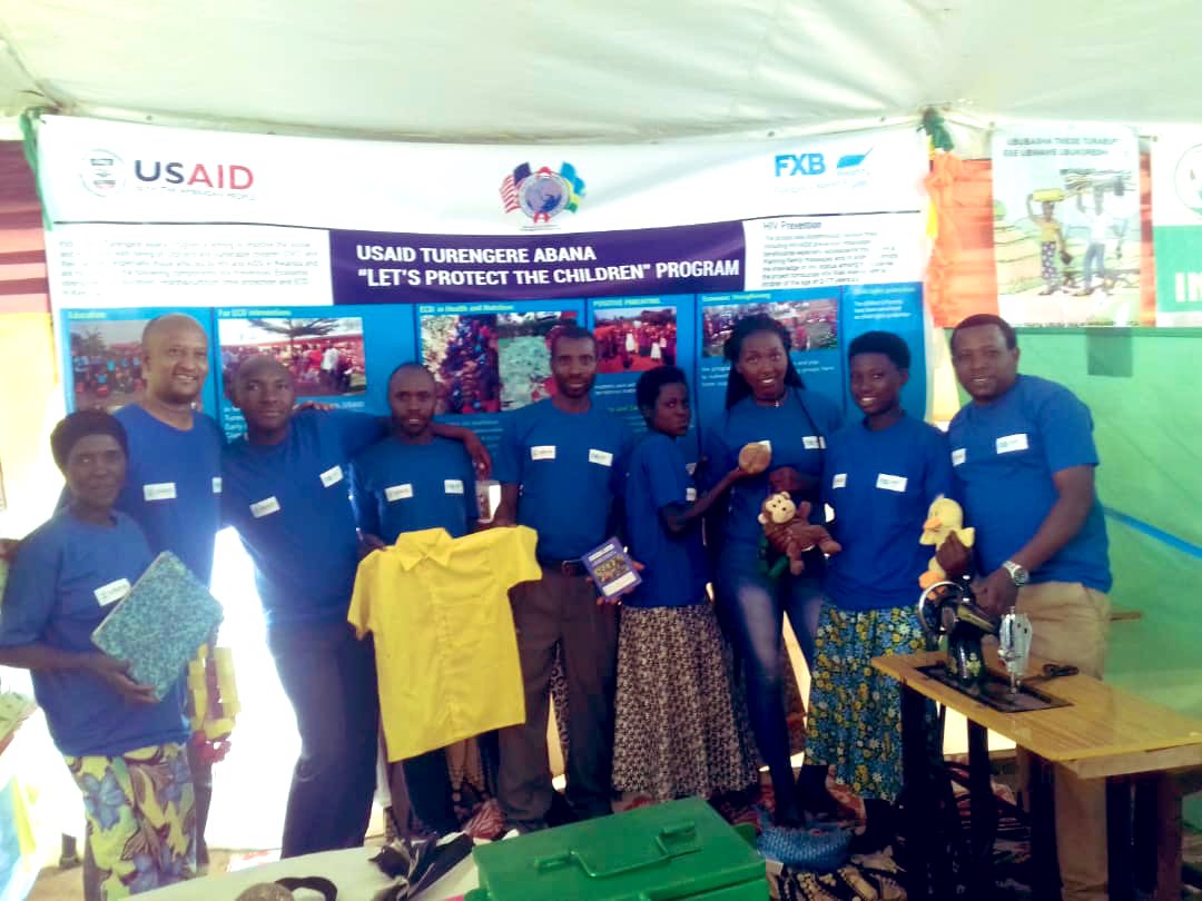 FXBRwanda's tweet photo. During this week we participated in the #DJAF Open Day organized by @KayonzaDistrict through #USAID Kayonza Chain Members 
We showcased our activities targeting Orphan and vulnerable Children and their families in Kayonza #USAIDTurengereAbanaProgram https://t.co/zHMbVDjWCd