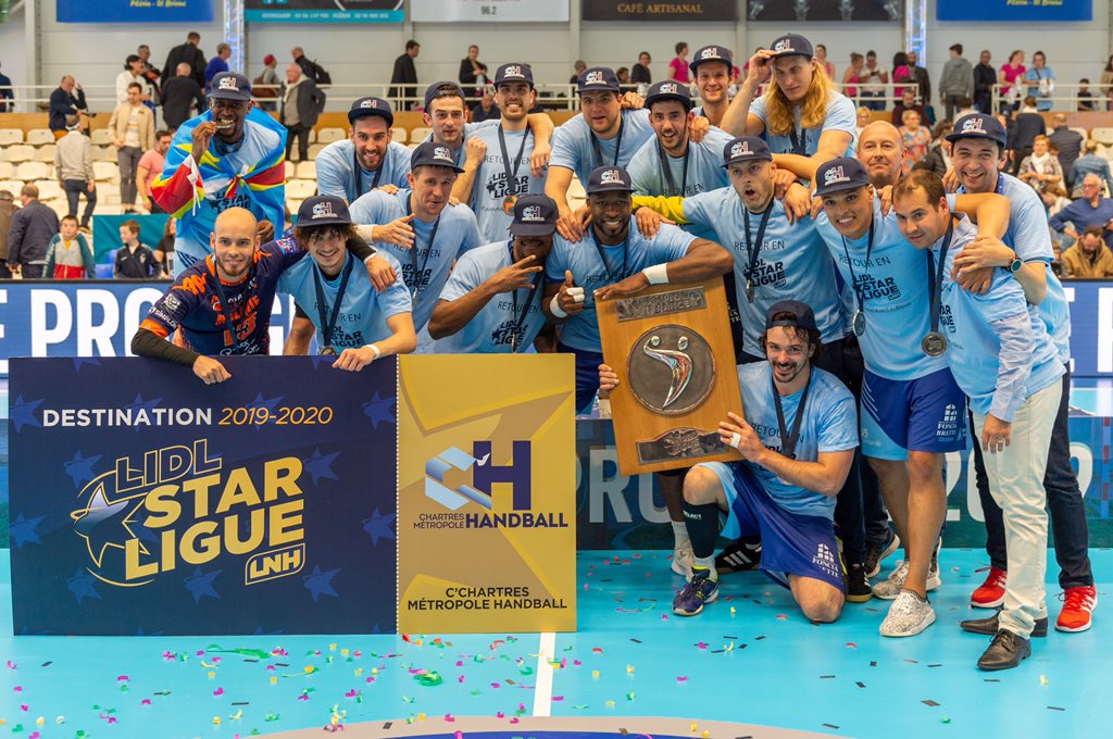 AJPH (@ajphandball) on Twitter photo Un beau week-end de handball qui se termine !
🏆 Félicitations au @chartresmhb pour son titre de Champion de <a href="/Proligue/">Proligue</a>
⬆️ À <a href="/USCreteilHB/">US Créteil Handball 🐏💙</a> pour son accession en @LidlStarligue
💪🏼 À <a href="/MEHB_officiel/">Massy Essonne Handball</a> et <a href="/DMH_Officiel/">DMH</a> pour leur belle opposition !
🔝A la <a href="/LNHofficiel/">Ligue Nationale de Handball</a> et bénévoles Un beau week-end de handball qui se termine !
🏆 Félicitations au @chartresmhb pour son titre de Champion de <a href="/Proligue/">Proligue</a>
⬆️ À <a href="/USCreteilHB/">US Créteil Handball 🐏💙</a> pour son accession en @LidlStarligue
💪🏼 À <a href="/MEHB_officiel/">Massy Essonne Handball</a> et <a href="/DMH_Officiel/">DMH</a> pour leur belle opposition !
🔝A la <a href="/LNHofficiel/">Ligue Nationale de Handball</a> et bénévoles