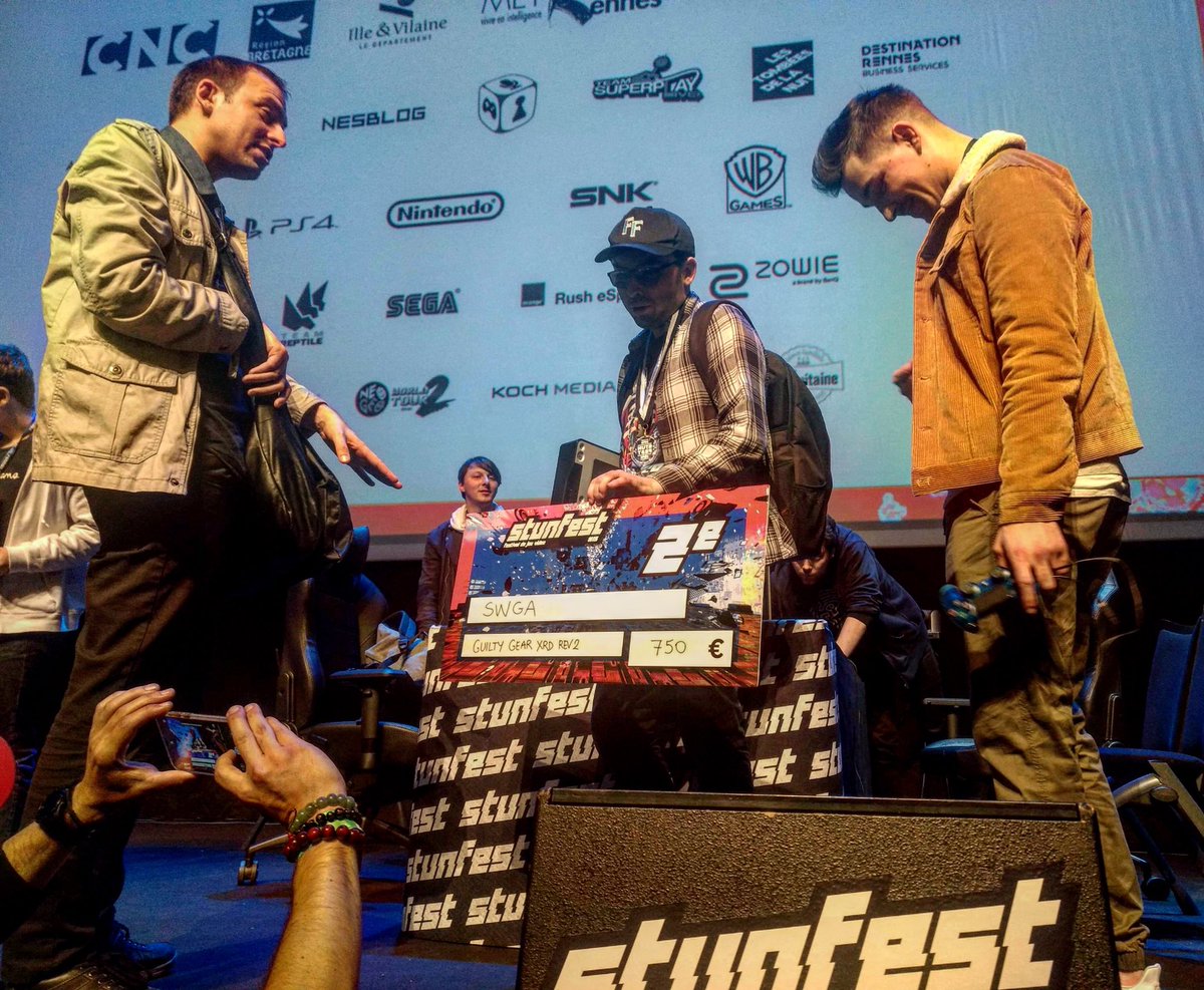 SWGA_Bordeaux's tweet photo. Beaucoup de bordelais sur le Podium !! 🔥🔥
GG a la team Leslie best waifu ! 3ème🥉
Et un Fuego absolu pour la team #swga ! Qui termine second 🥈 pour ce tournoi team sur guilty au @stunfest https://t.co/UkfJtD5MJR