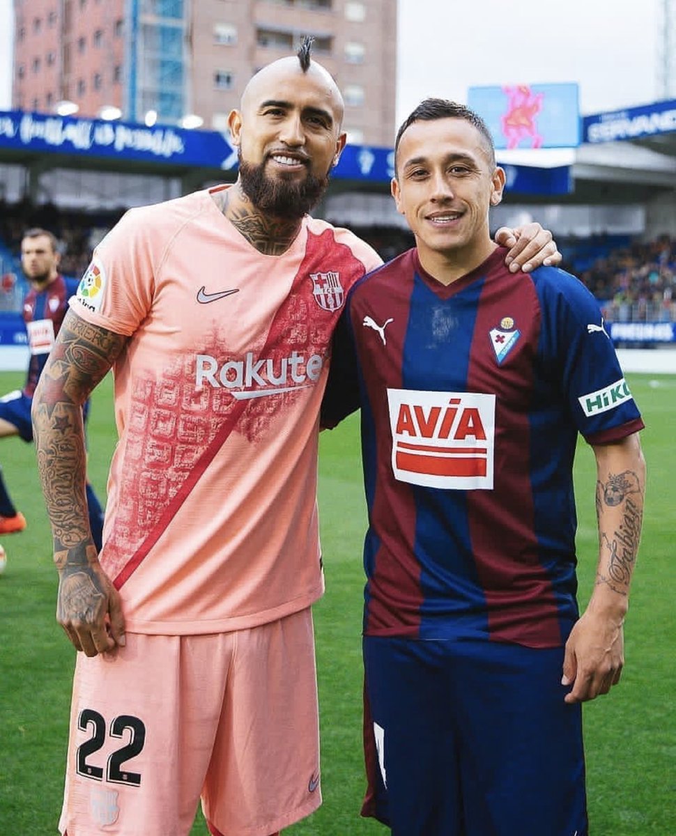 kingarturo23's tweet photo. Hermanos siempre juntos @fabianorellanaoficial ❤️❤️
@fcbarcelona 🔵🔴 💪🏽💪🏽💪🏽 https://t.co/sTMdvpC5xH
