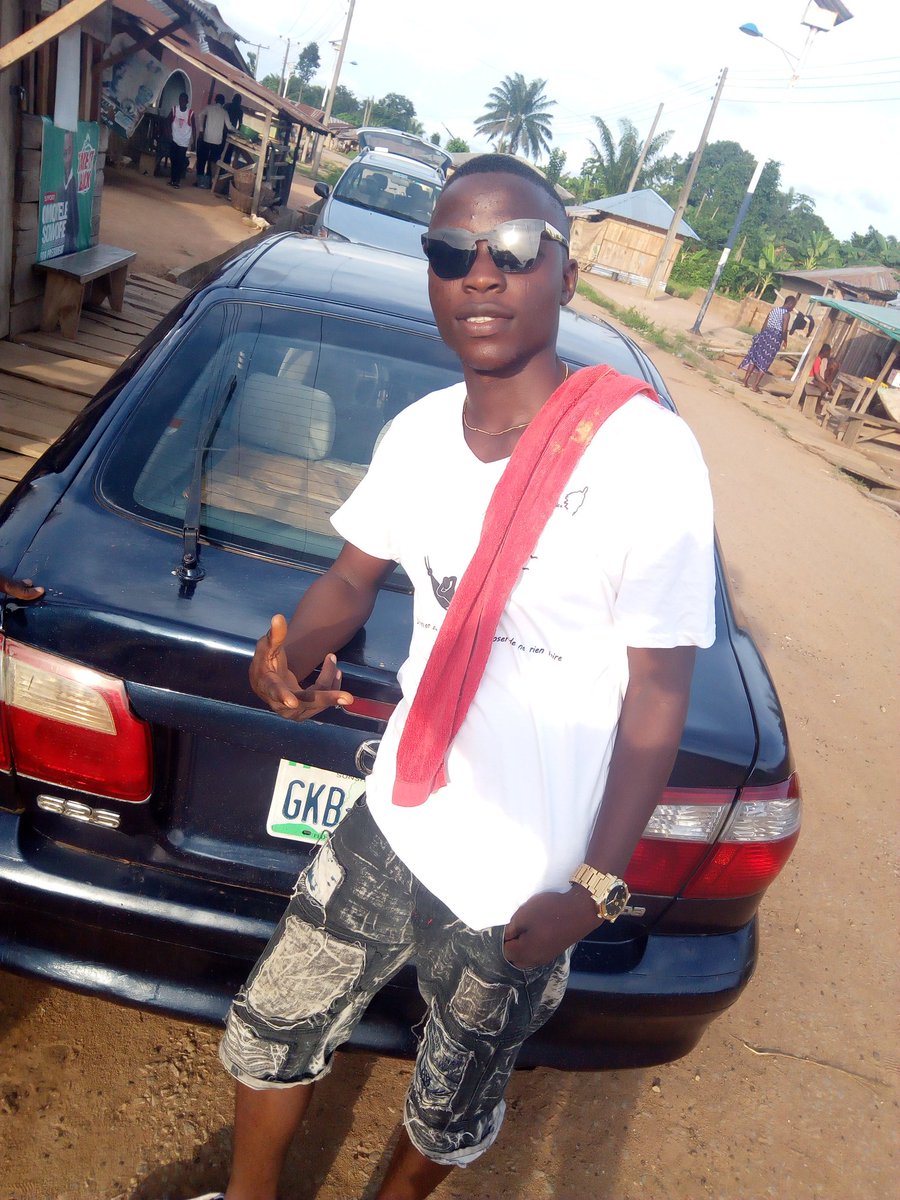 Feel like  trending on twit