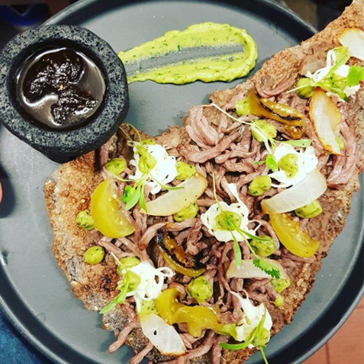 ChefAzari's tweet photo. Toma y queda #gourmetexperience #chefazari #foodie https://t.co/cX1jpEuZqA