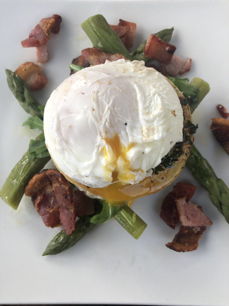 winstonhousecd's tweet photo. Can’t beat seasonal asparagus and this gorgeous dish didn’t disappoint at The George at Frocester - yum! 😋 https://t.co/IwRlS5iLiD