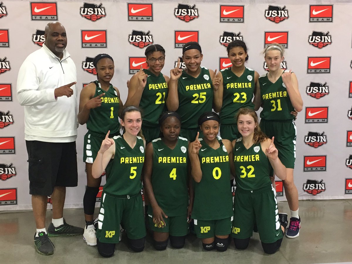 mfeldman2022's tweet photo. Great weekend at #MidAmericaChallenge #KPFoust 4-0 🏀🔥@KentuckyPremier @USJN https://t.co/iJ7tyWI953