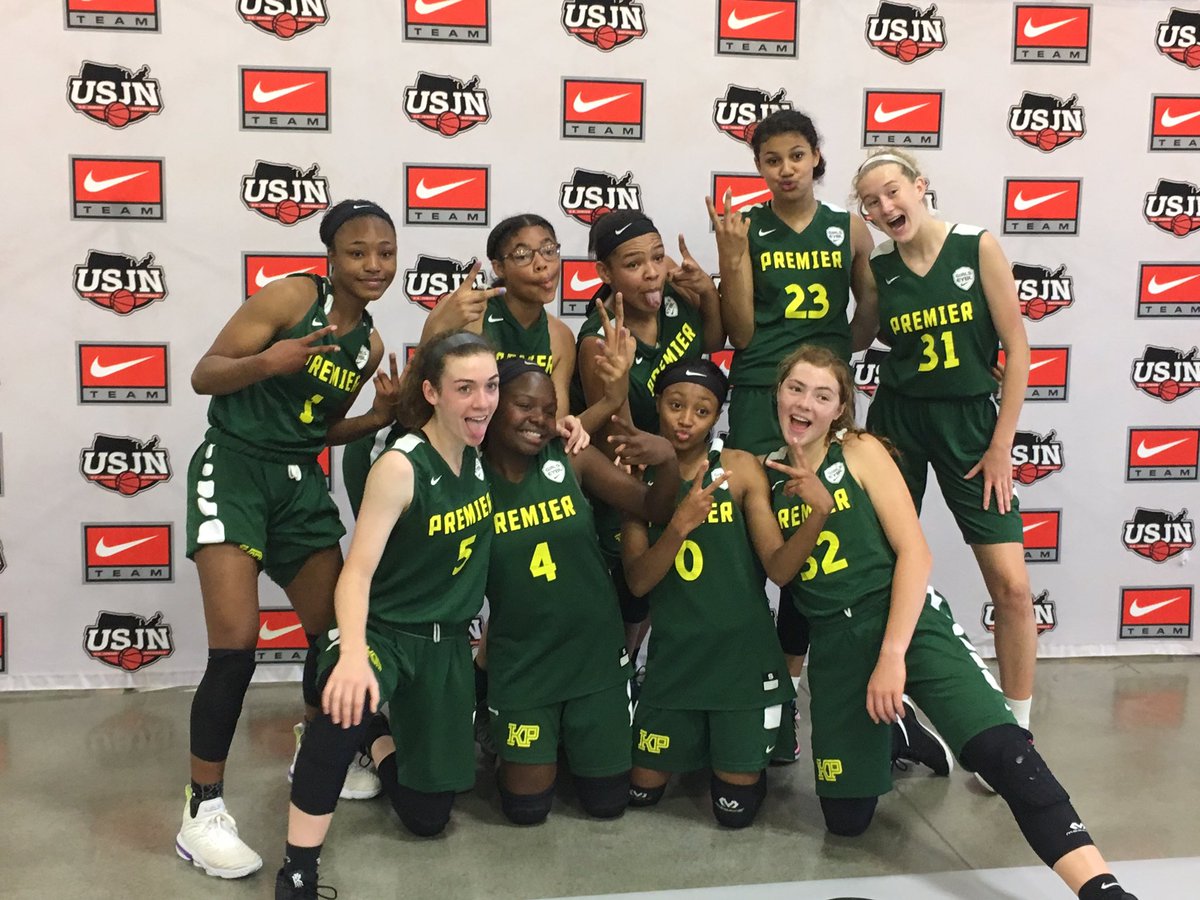 mfeldman2022's tweet photo. Great weekend at #MidAmericaChallenge #KPFoust 4-0 🏀🔥@KentuckyPremier @USJN https://t.co/iJ7tyWI953