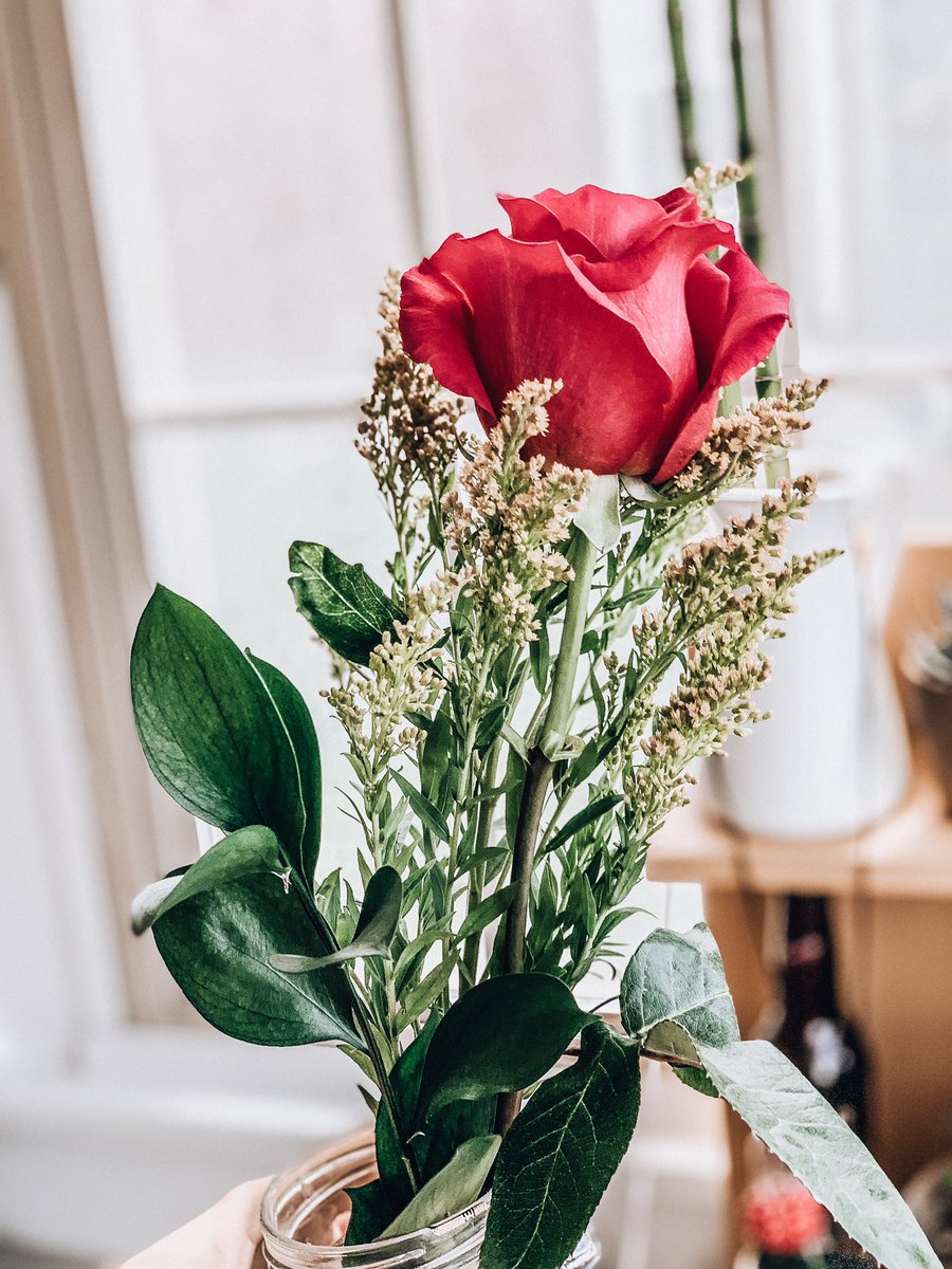 jenna_paskey's tweet image. They do exist ladies!! Good guys aren’t a made up thing!!! For me I had to turn the wrong direction in a bar and stumble into this one but it worked out for me I’d say ❤️