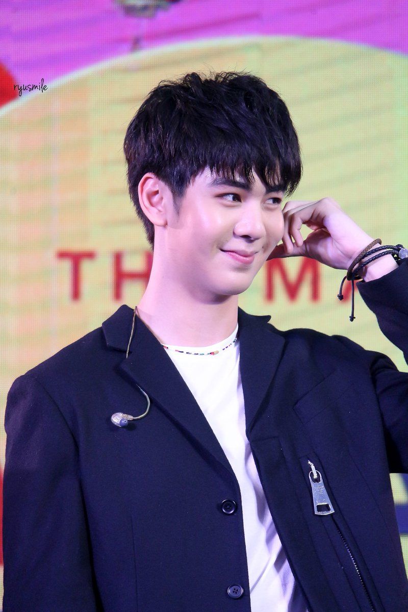 ryu__smile's tweet photo. หล่อเหนือคำบรรยายหน้าตาเป็นแบบนี้นี่เอง 😍

#Ryusmile
#RyuVachirawich
 @ryuvachirawich https://t.co/wlXOgkcT9v
