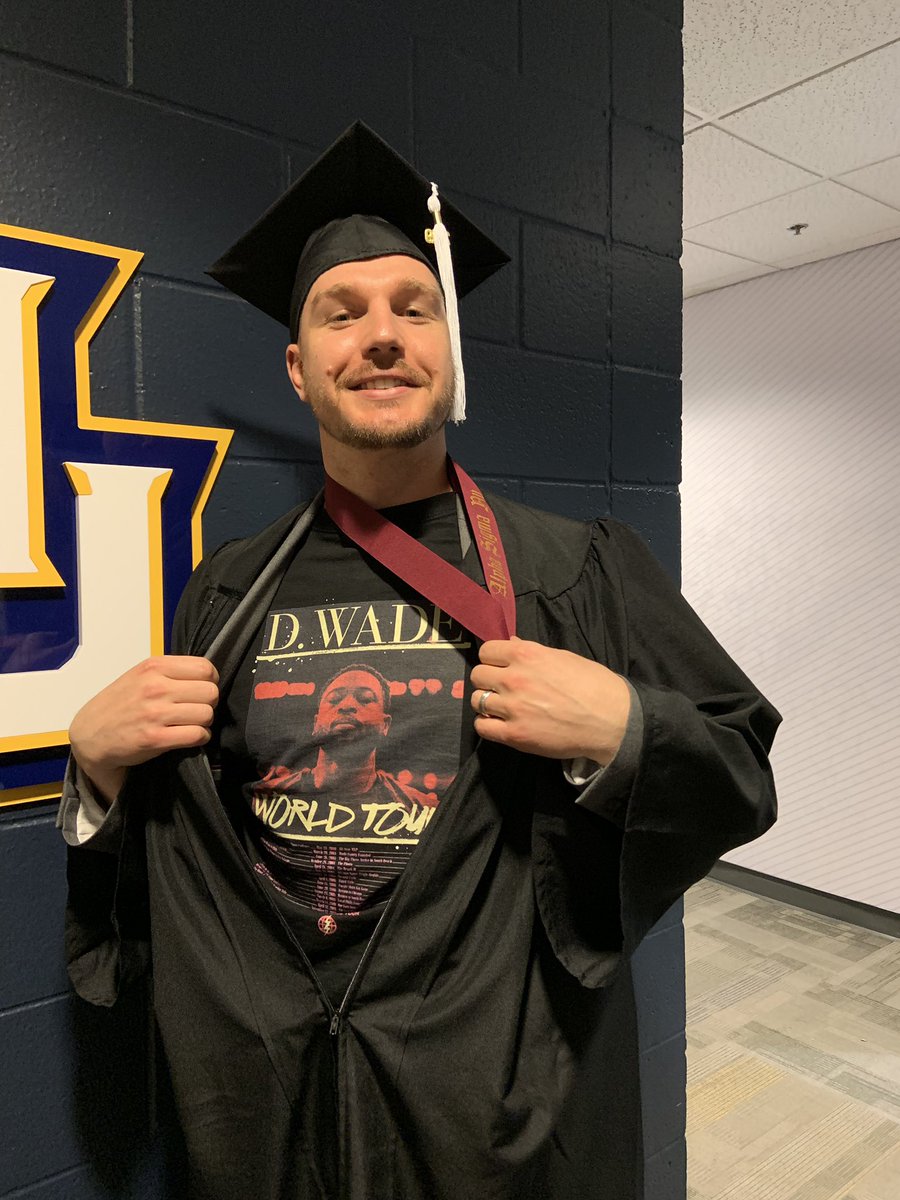 ATRthePodcast's tweet photo. These WOW7’s were made for making moves! I grew up watching @DwyaneWade leave his mark on @MarquetteU and now today I finally leave mine. Pumped to come from the same school as DWade. Thanks for inspiring me all these years! Now it’s time to build this podcast up! @LiNingHoops https://t.co/1L35AL8Jxt