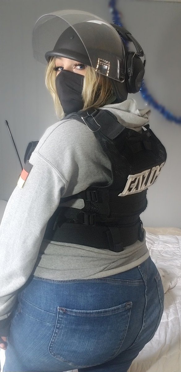 Meru суккуб. Striderscribe косплей. Striderscribe леди димитреску. Striderscribe леди димитреску. Демон merunyaa.