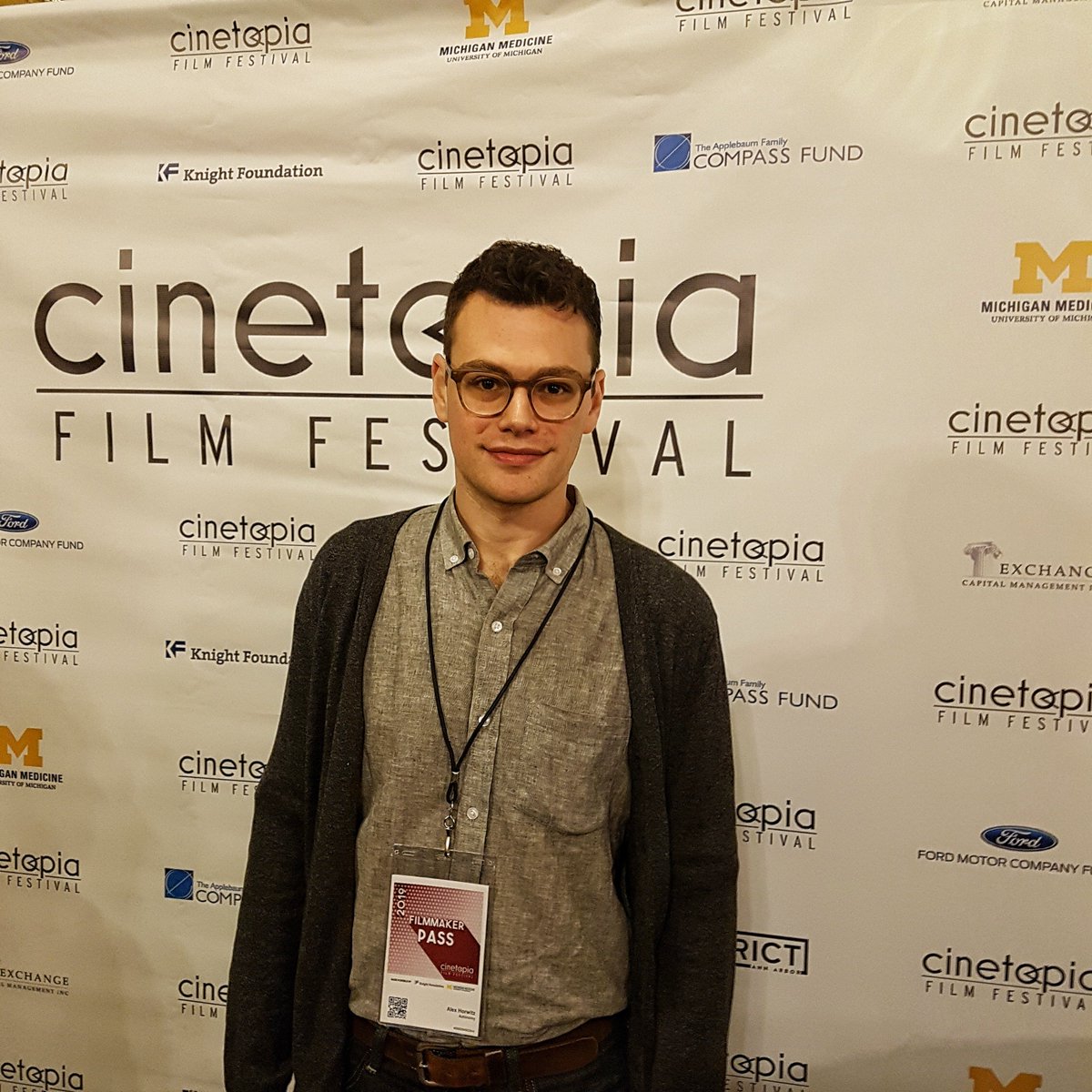 CinetopiaFF's tweet photo. Cinetopia 2019 is a wrap!
Thank you to everyone who came out to join us tonight, to everyone who came to the festival over the past 10 days, and to all the filmmakers who answered our questions and posed for our photos.
#Cinetopia2019 https://t.co/iZ4HNYX402