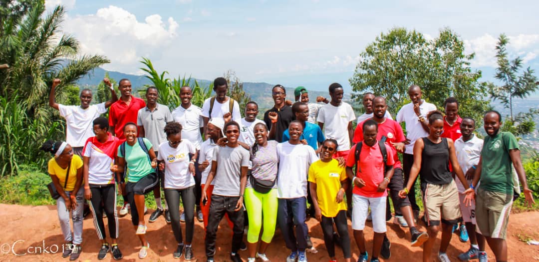 abem_burundi's tweet photo. 17 got us like 💃🕺 It was all about fun and creating good memories. 

Don't forget to check out our facebook and instagram and follow us. 

https://t.co/VtQgXsGyzA

https://t.co/civHFSmn97

#ABEM17 #SCOSI #Birthdaybelike https://t.co/iaAUdTc5rp